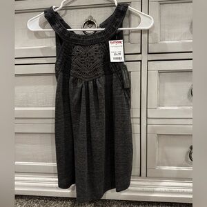 Cable & Gauge Dark Gray Sleeveless Top NWT Never Worn.